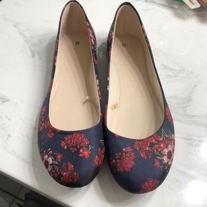 Floral flats